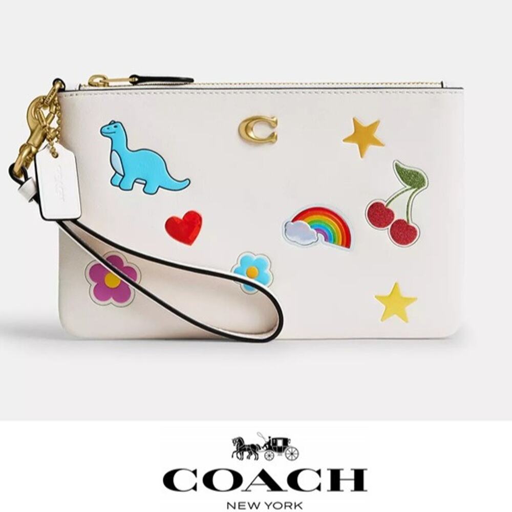 ❤️ Coach Essential Small Wristlet With Sticker Print